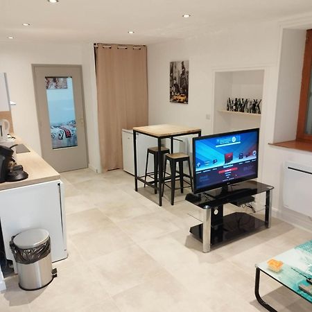 Le New York Bisontin 2 Apartment Besancon Bagian luar foto