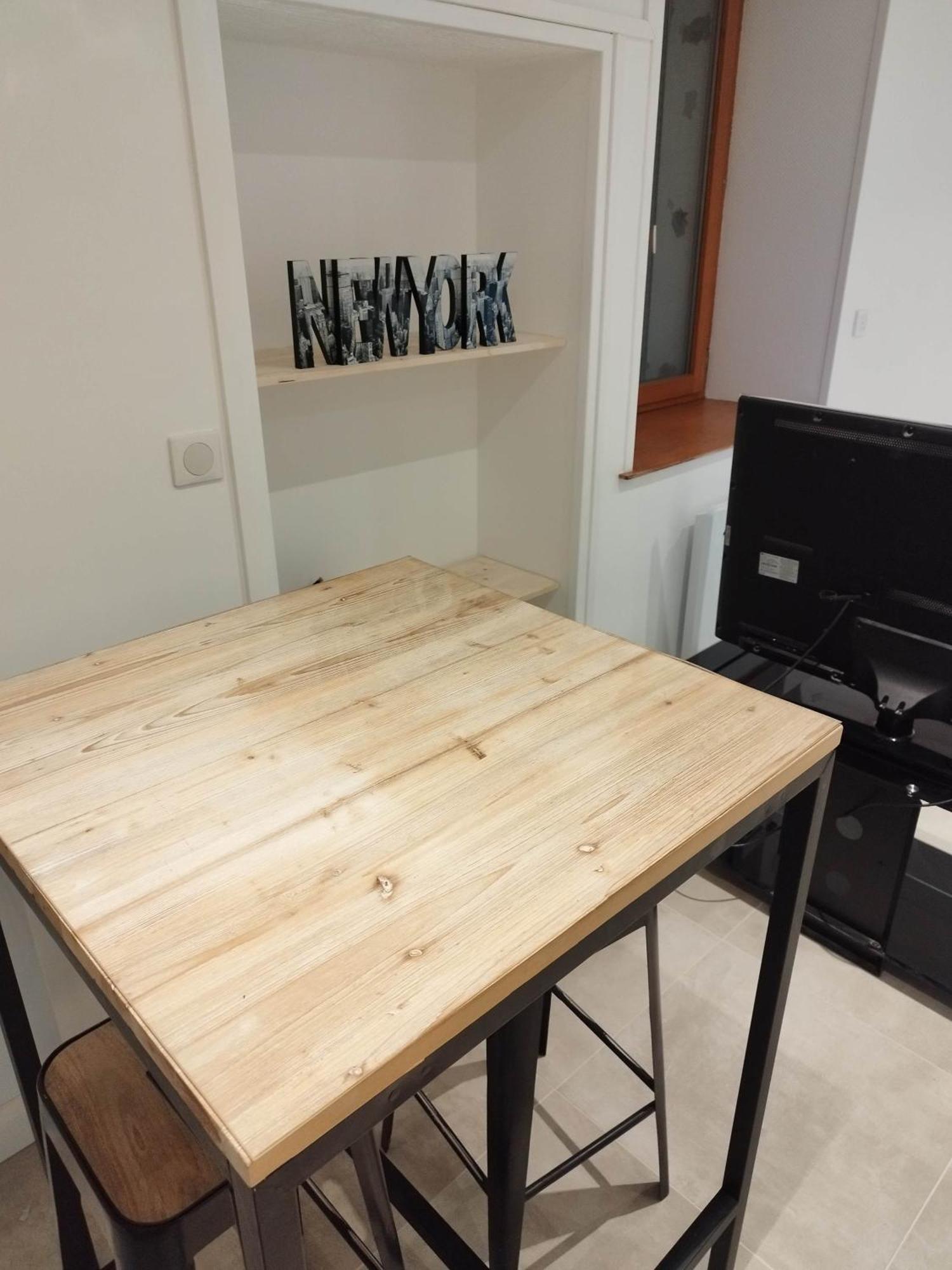 Le New York Bisontin 2 Apartment Besancon Bagian luar foto