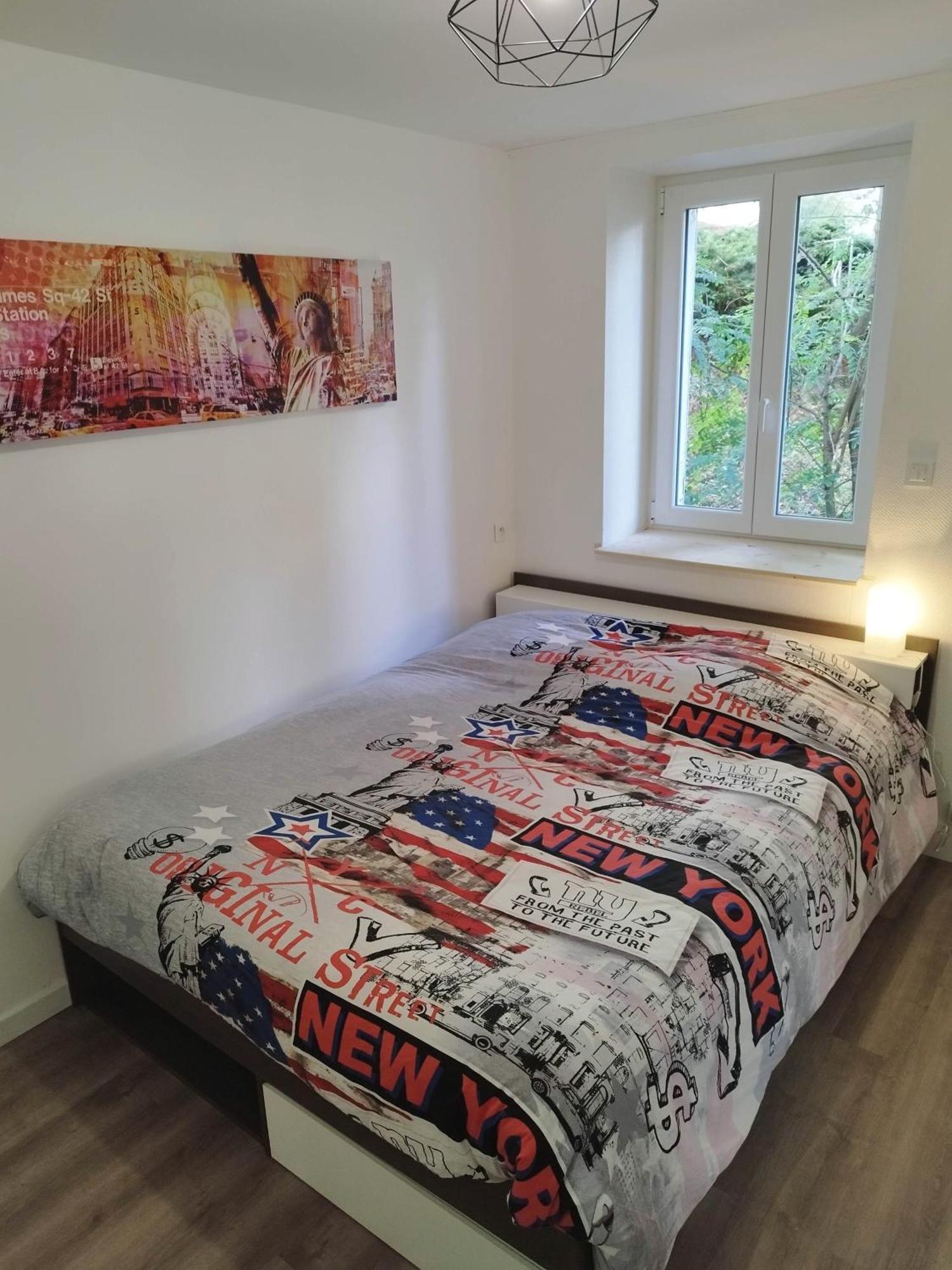 Le New York Bisontin 2 Apartment Besancon Bagian luar foto